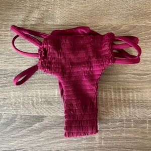 Cheeky bathing suite bottom